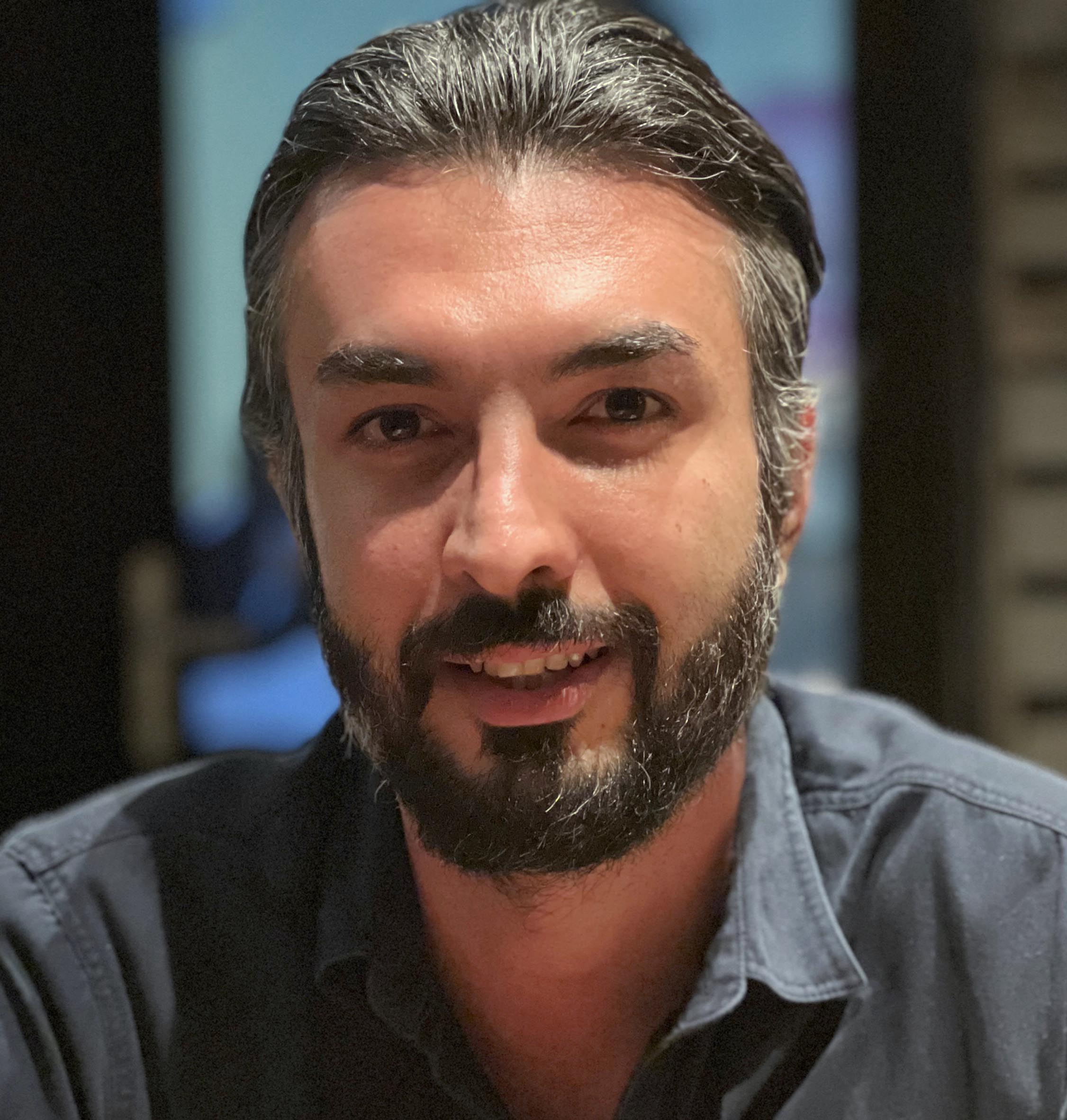 Mahdi Hezaveh